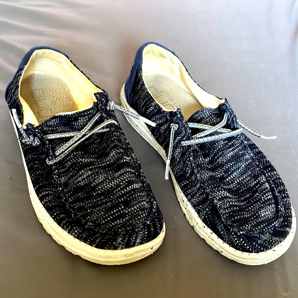 Hey Dude Casual Shoes Women’s Size 8 Navy Blue Lightweight Slip On